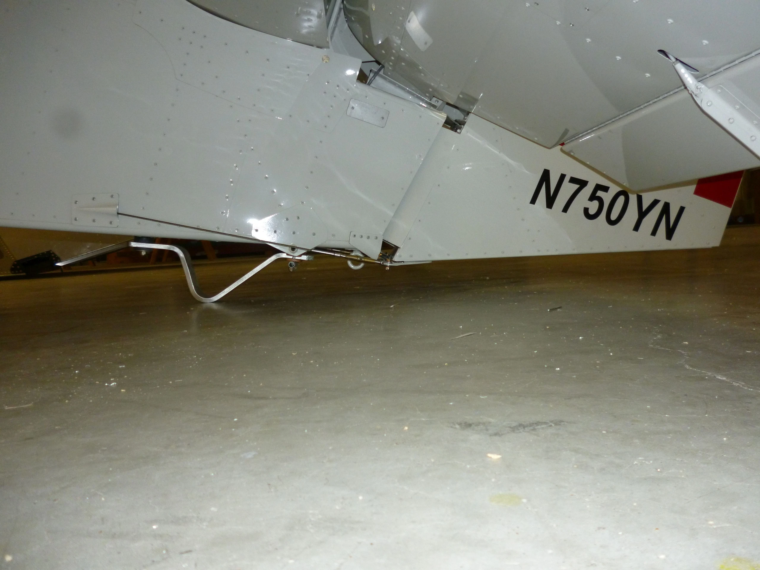 CH 750 SD — Хвостовой костыль, фото 2