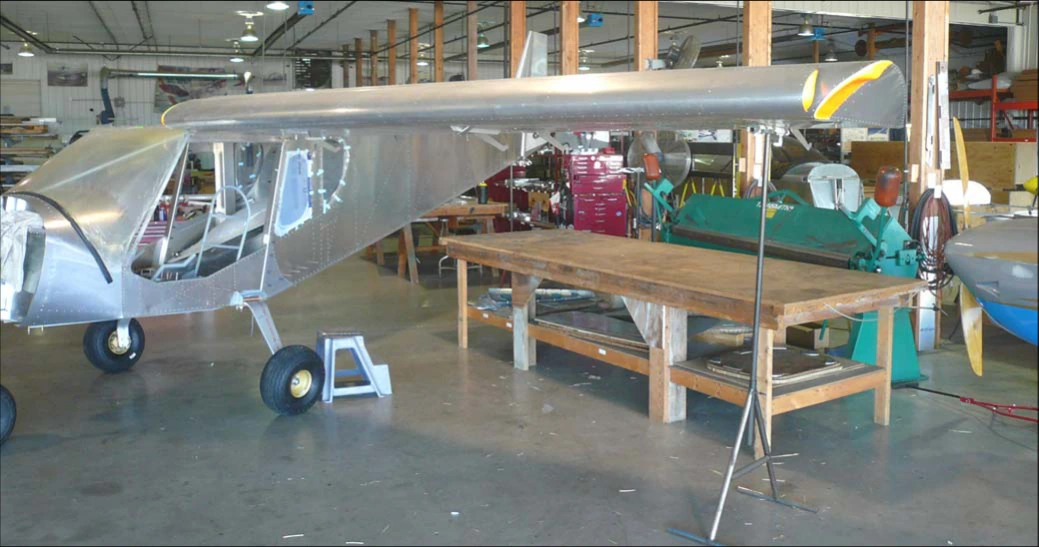 CH 750 STOL — Крепление корня крыла, фото 2