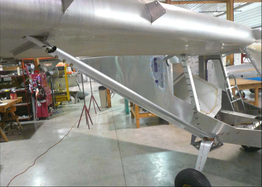 CH 750 STOL — Окончательная обработка переднего подкоса, фото 2
